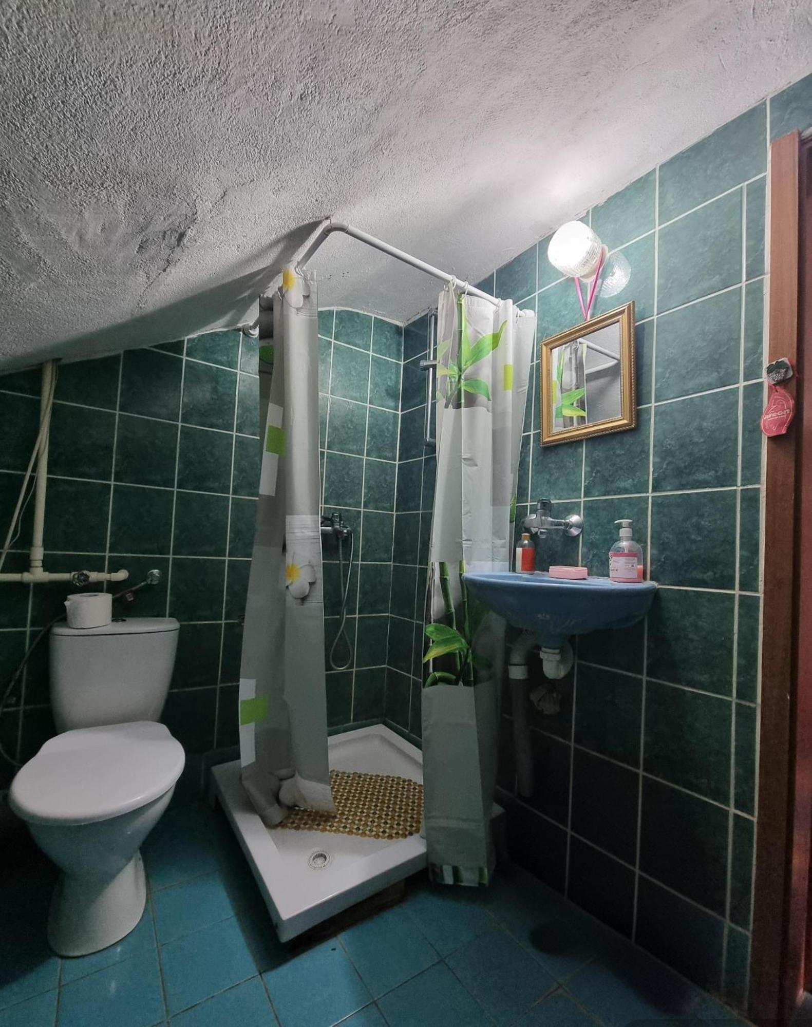 Guesthouse Sobi-Rooms Gradsko Екстериор снимка